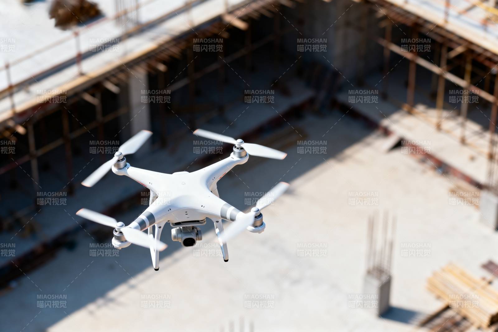 无人机巡检工地图片