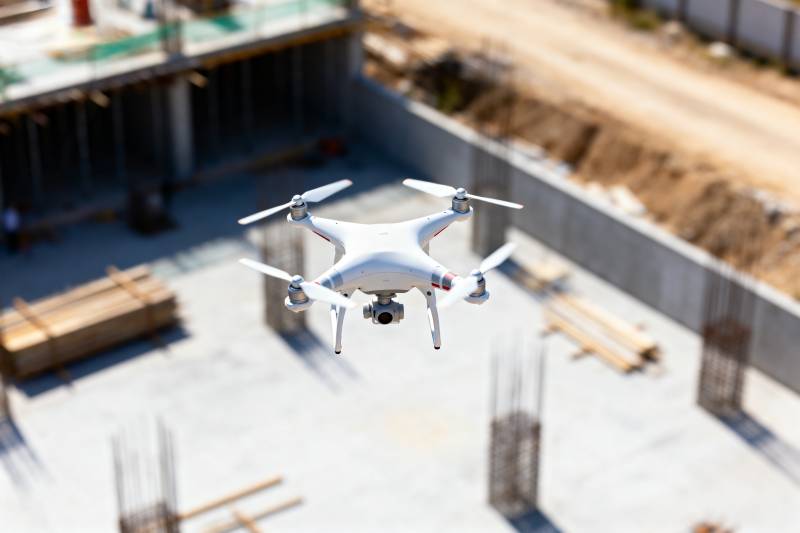 无人机巡检工地图片