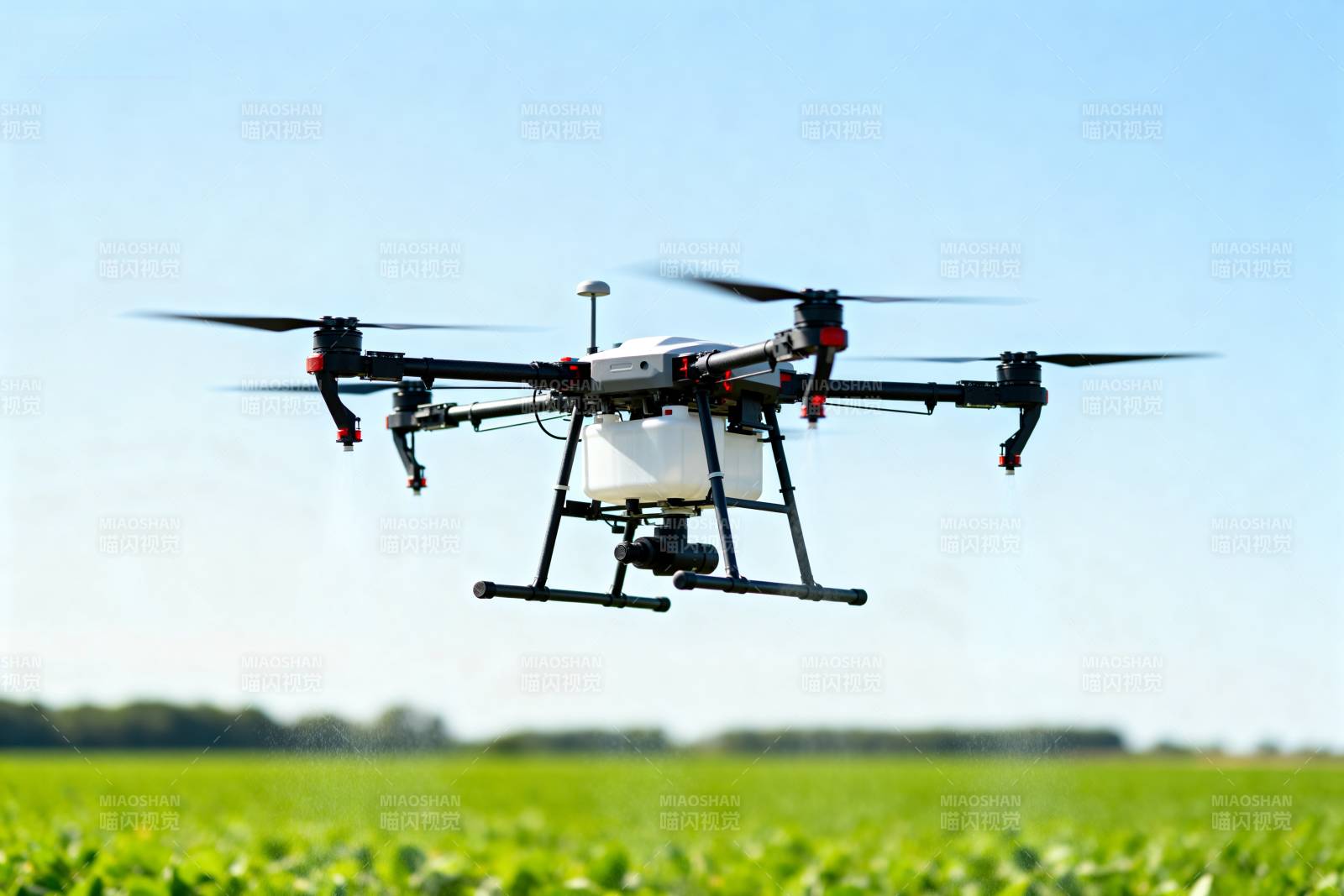 无人机农田作业图片
