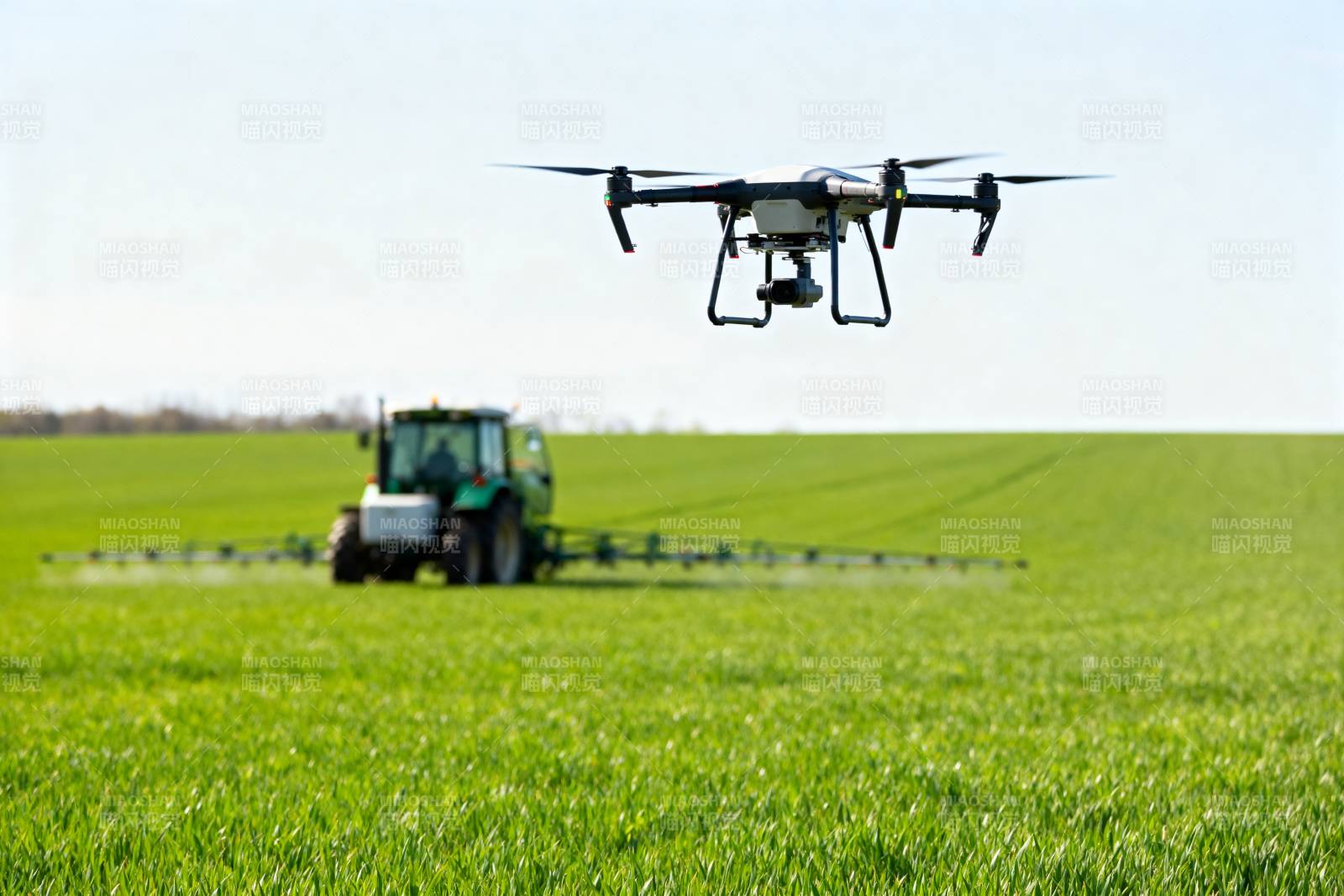 无人机农田作业图片