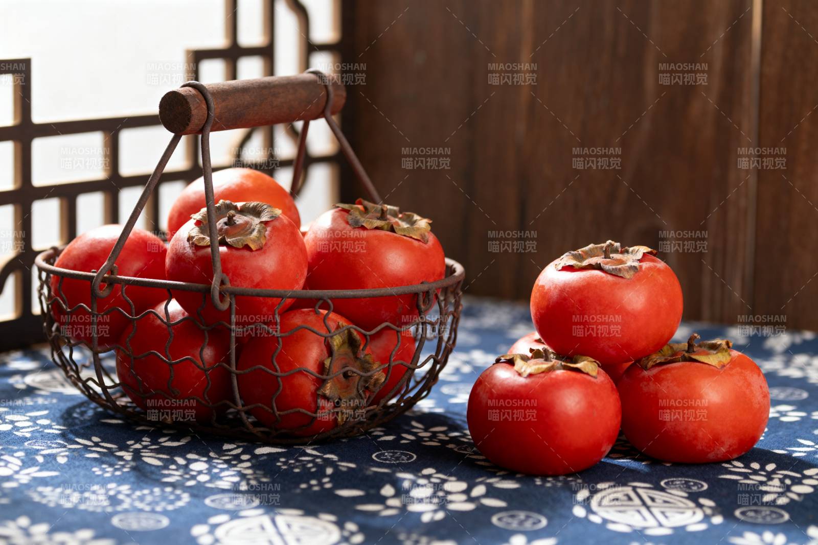 红柿满篮秋意浓图片