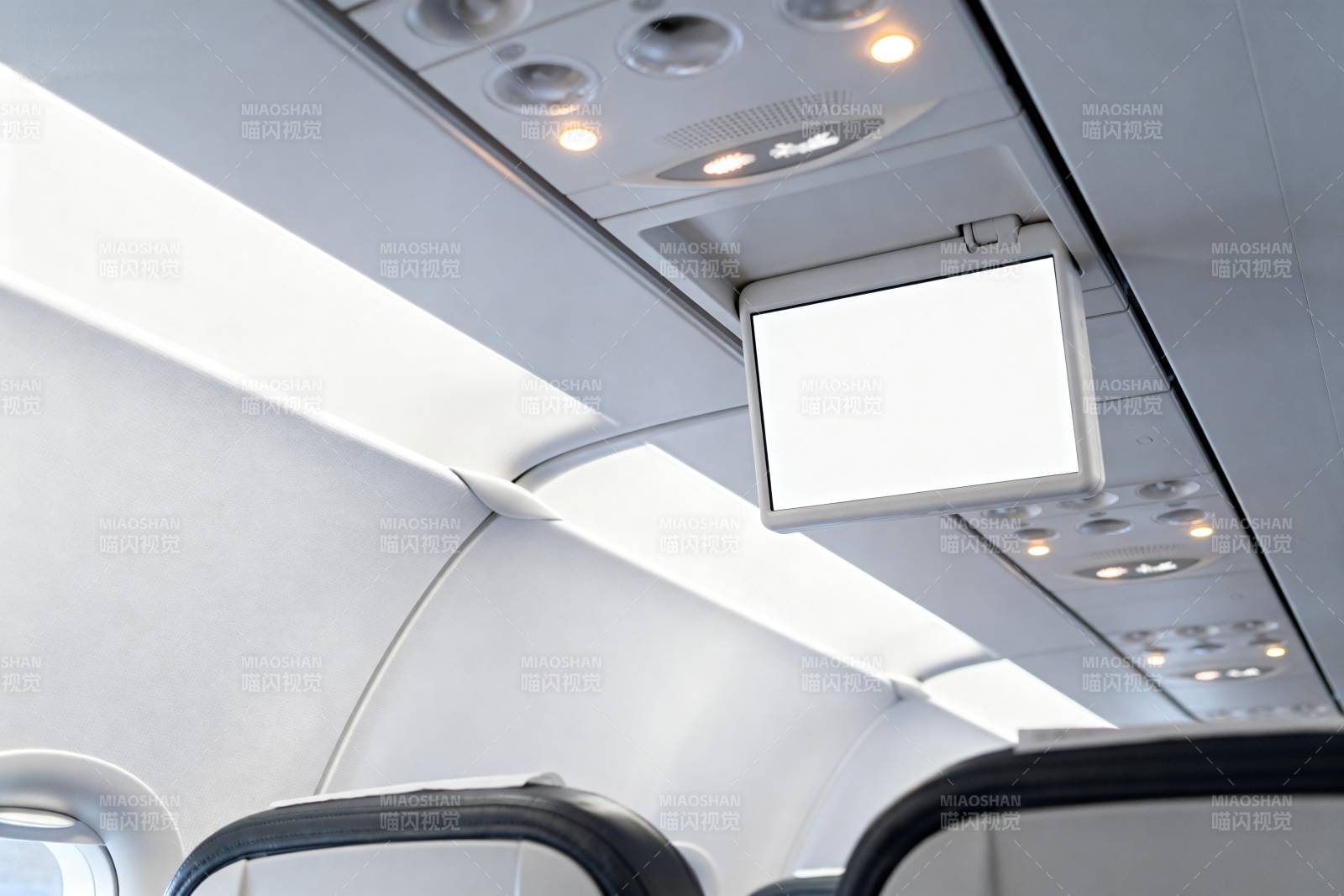 飞机客舱内部视角图片