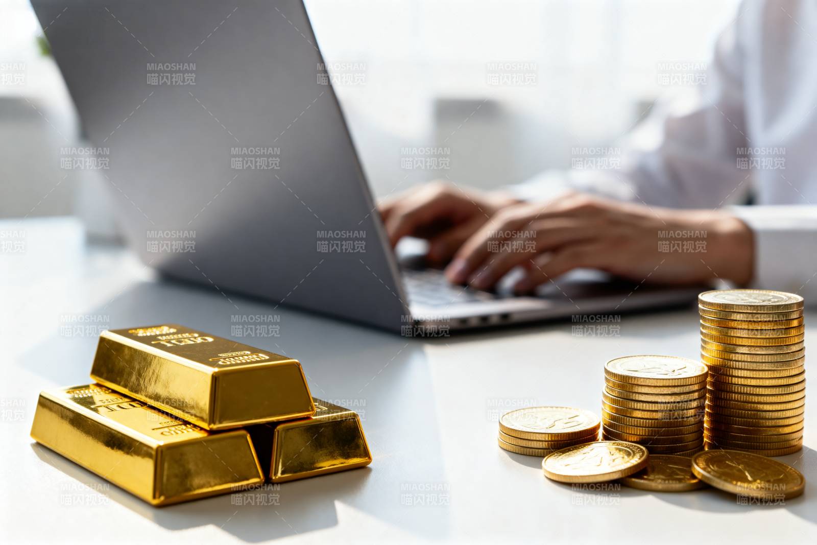 黄金投资与电脑图片