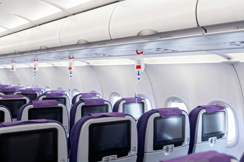 飞机客舱内部景象图片