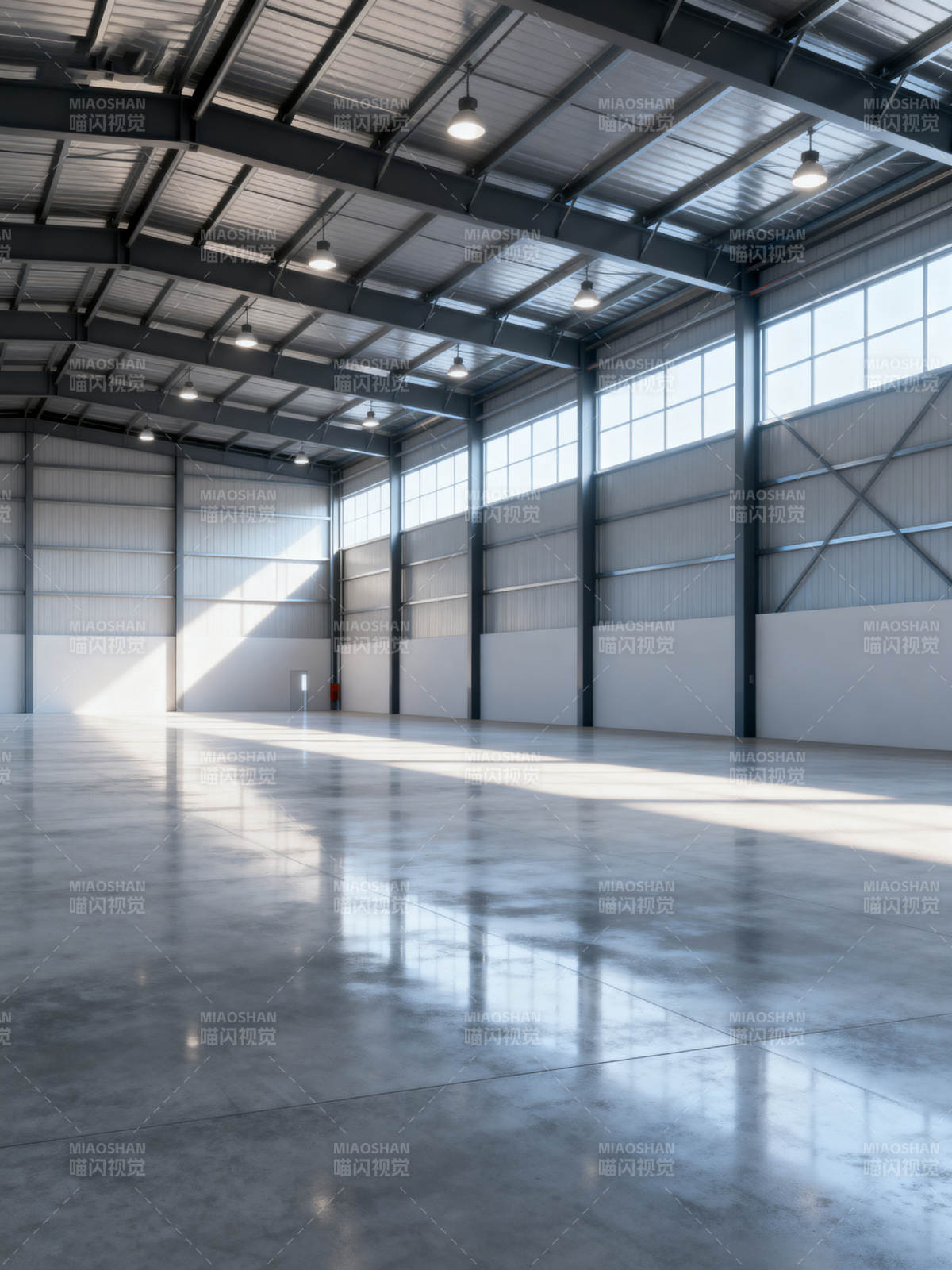 宽敞明亮的工业厂房图片