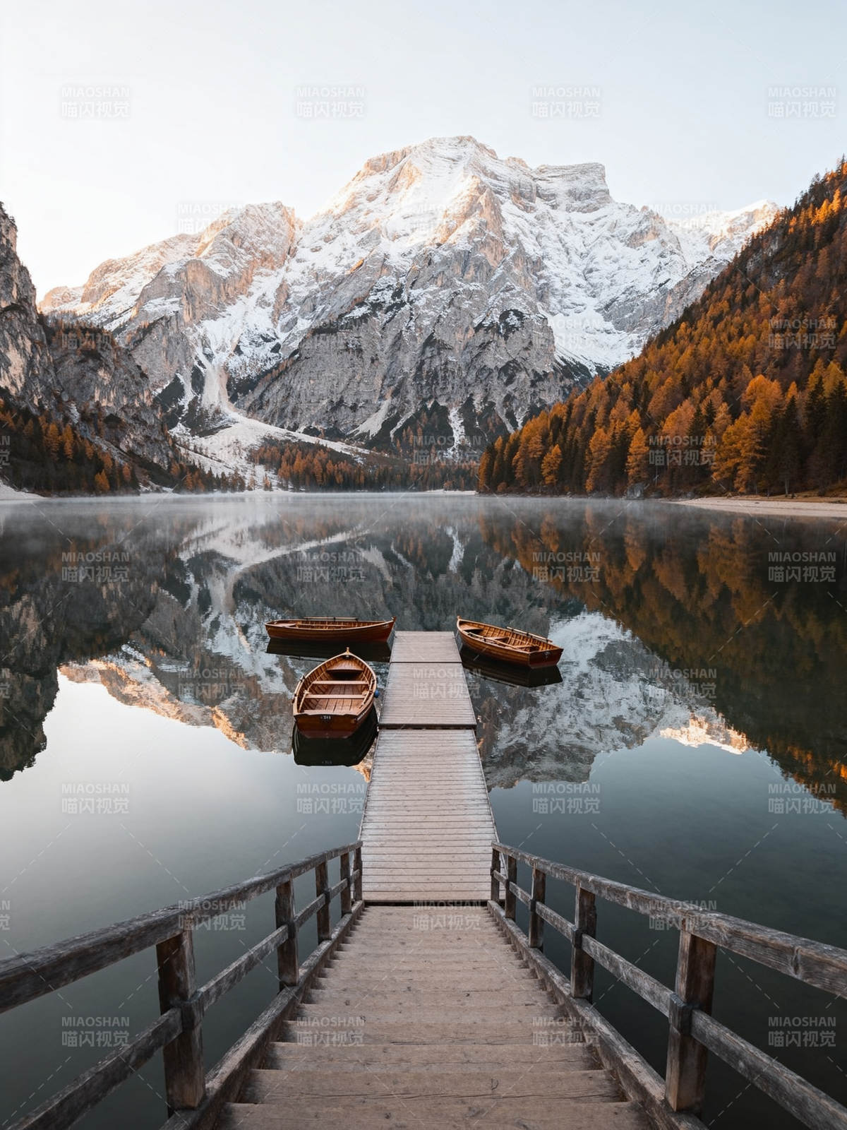 湖光山色映秋景图片