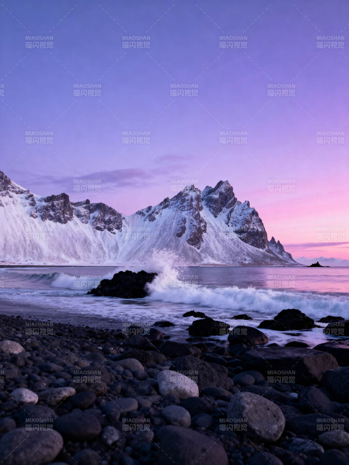 极地晨曦 雪山海浪图片