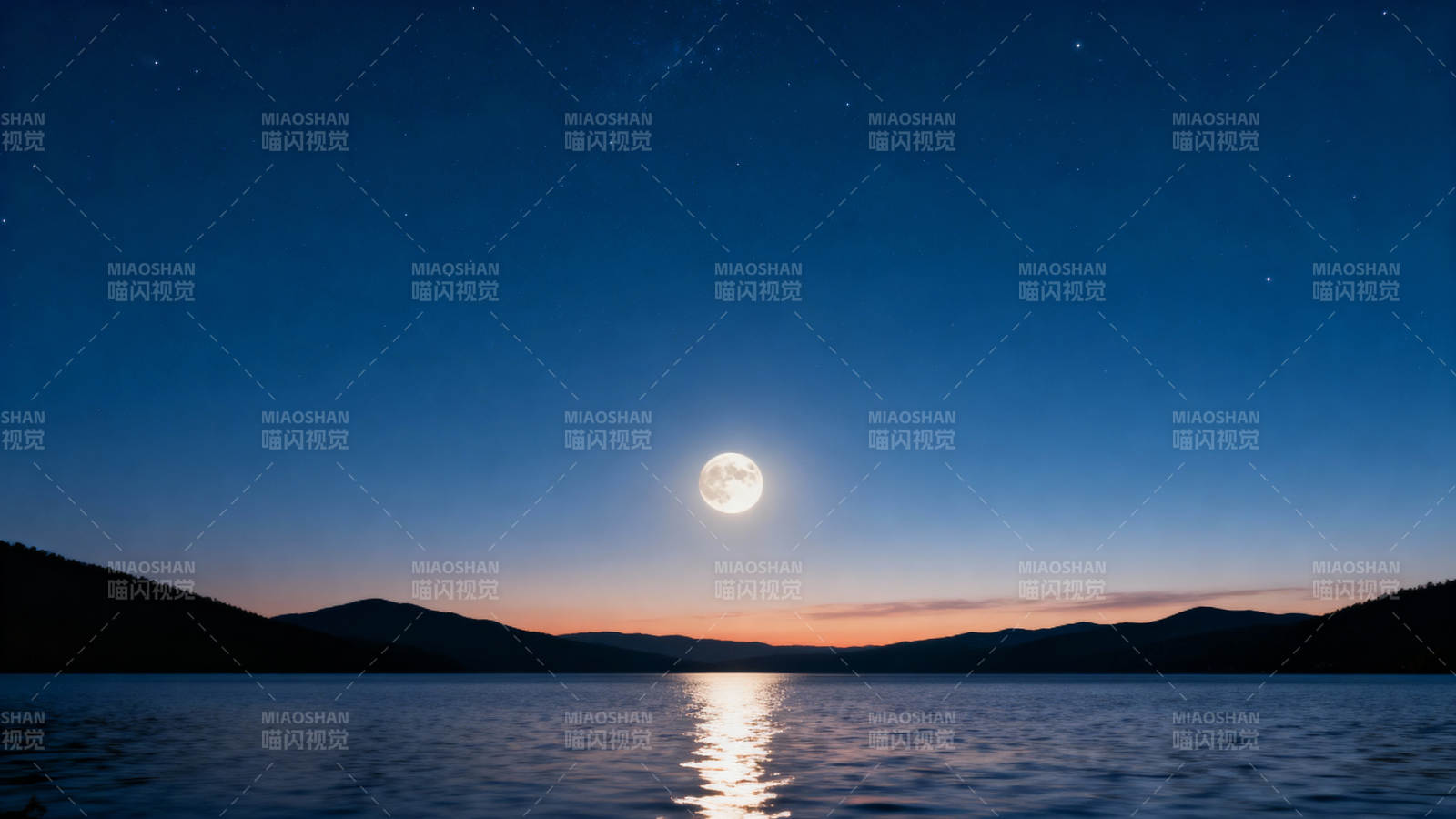 月下湖光夜色美图片