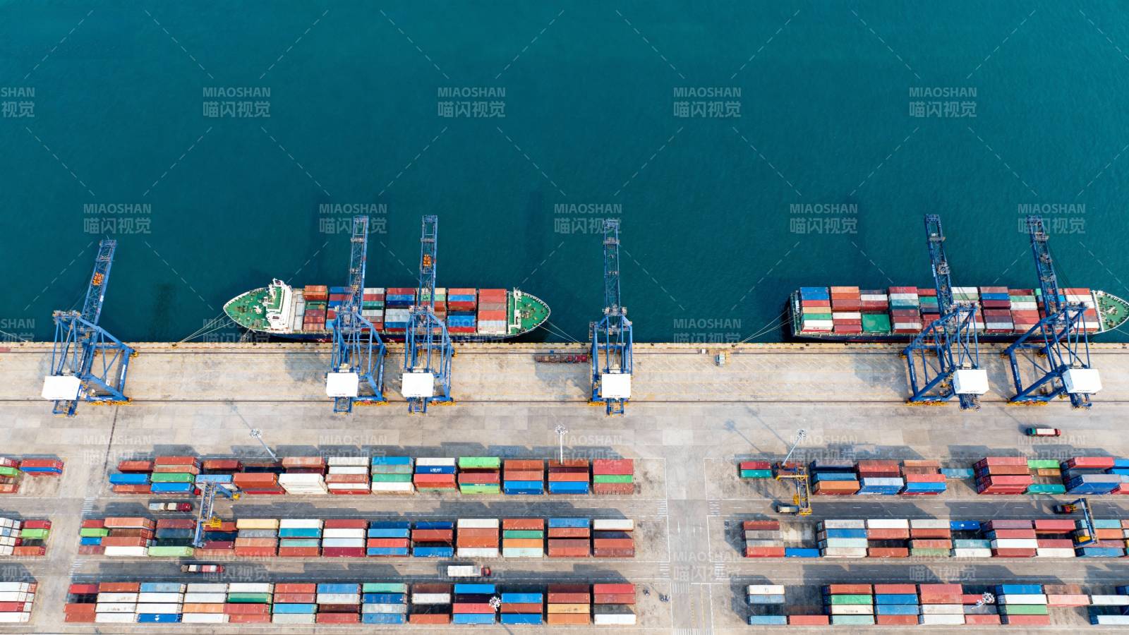 港口集装箱码头图片