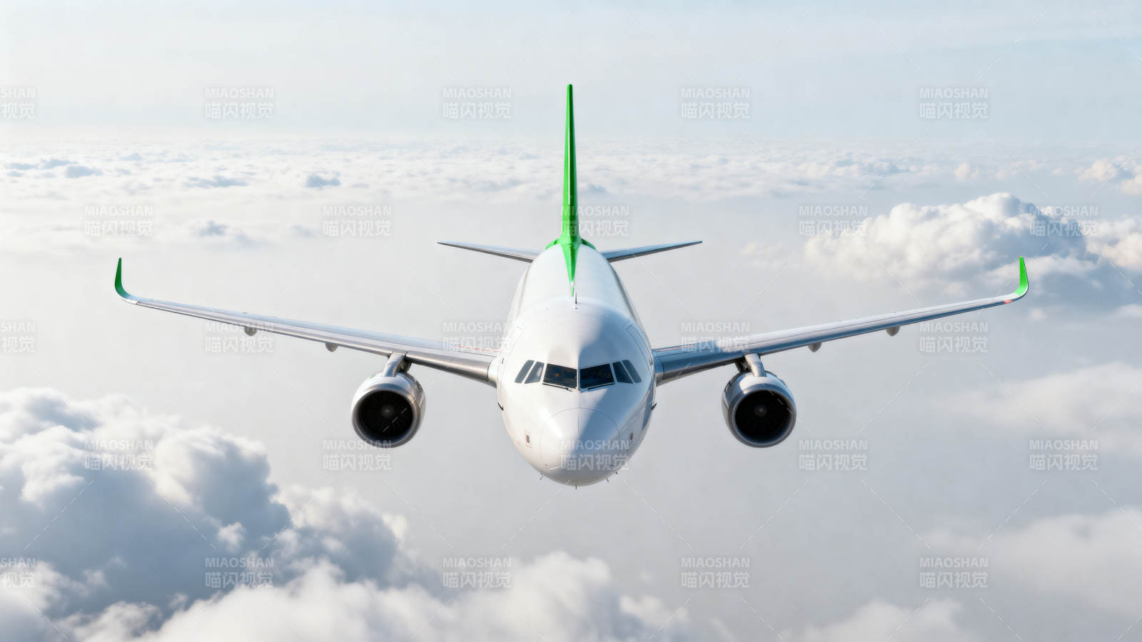 飞机翱翔云海图片