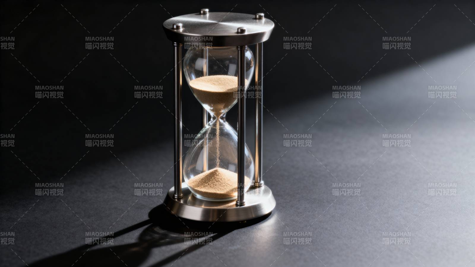 沙漏时光流逝图片