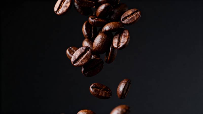 咖啡豆飞舞图片