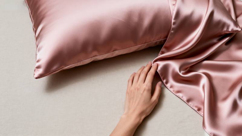 柔滑丝质枕套图片