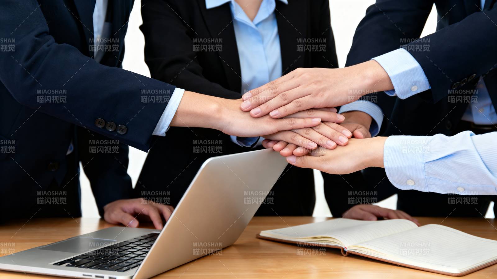 团队协作 共筑未来图片