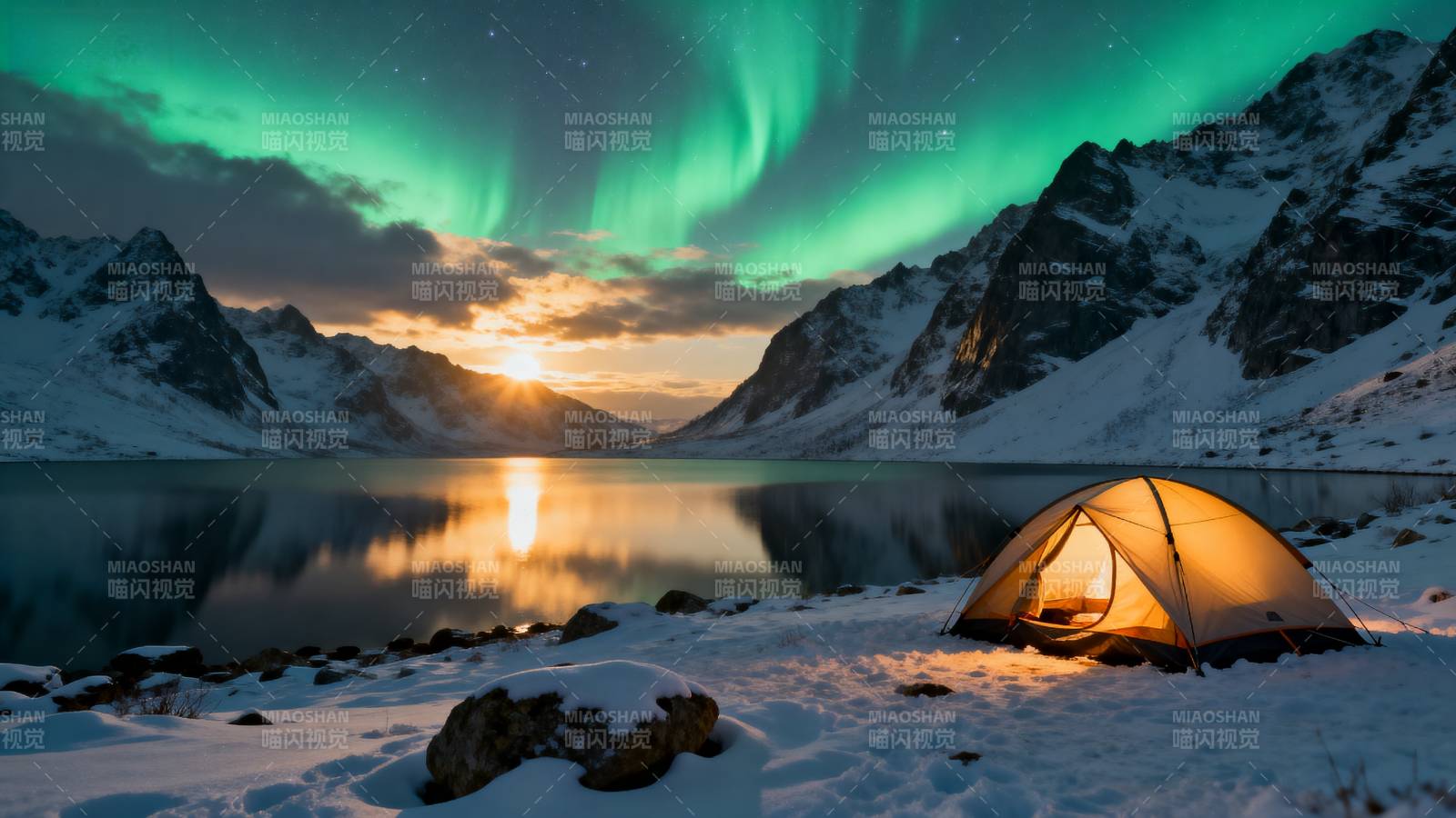 极光下的雪地露营图片