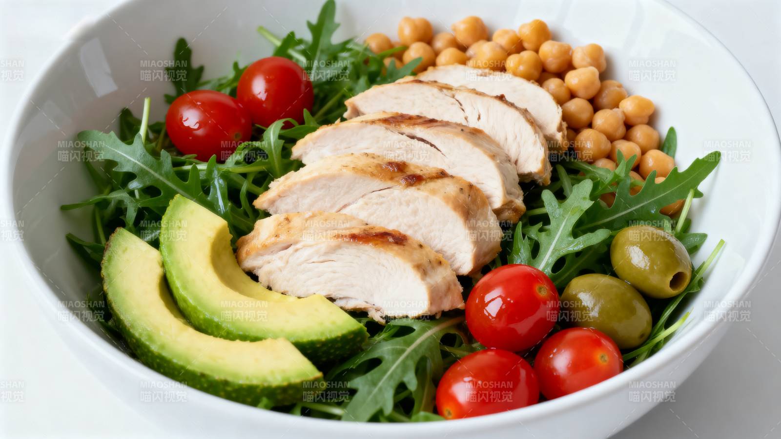 鸡肉沙拉配牛油果图片
