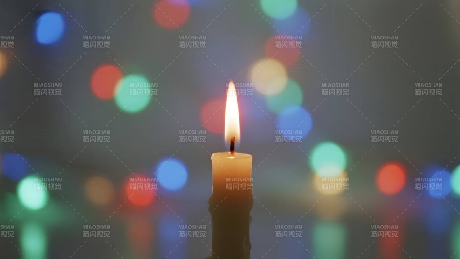 烛光闪烁 彩灯朦胧图片