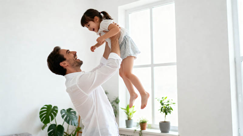 父女欢乐时光图片