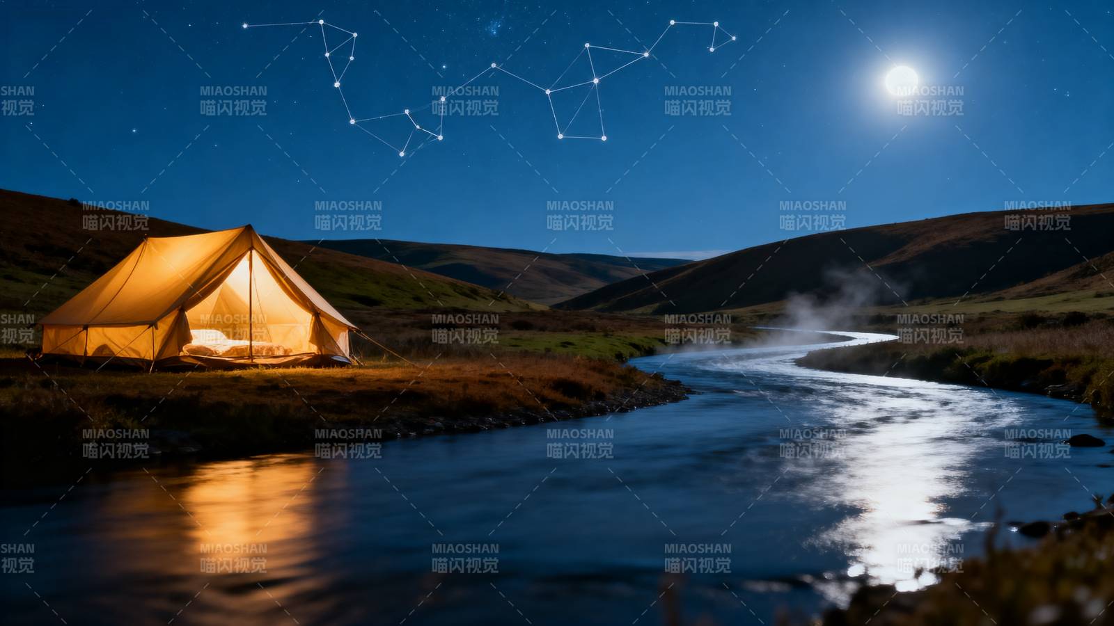 月下帐篷静谧河畔图片