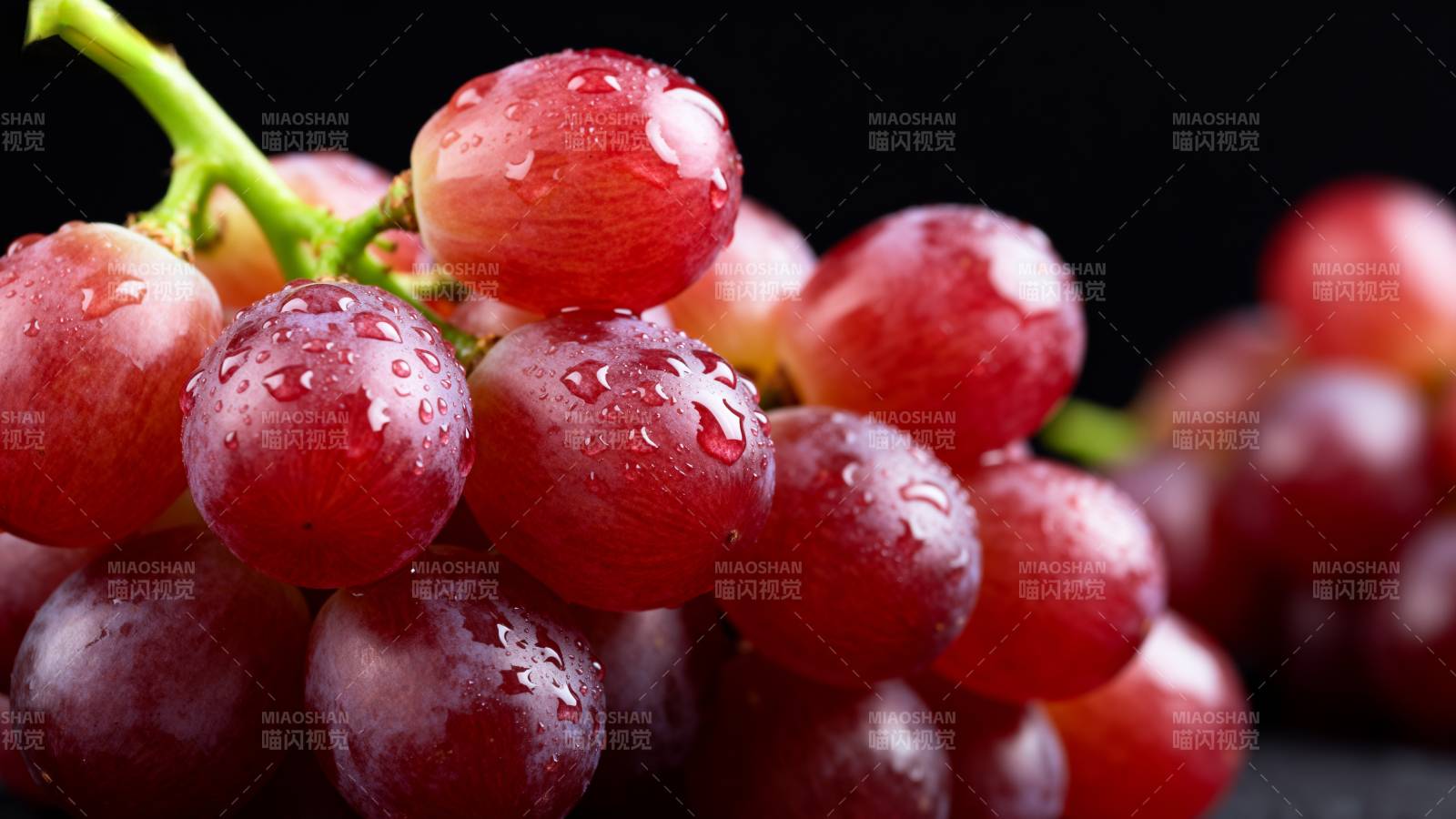 晶莹红葡萄图片