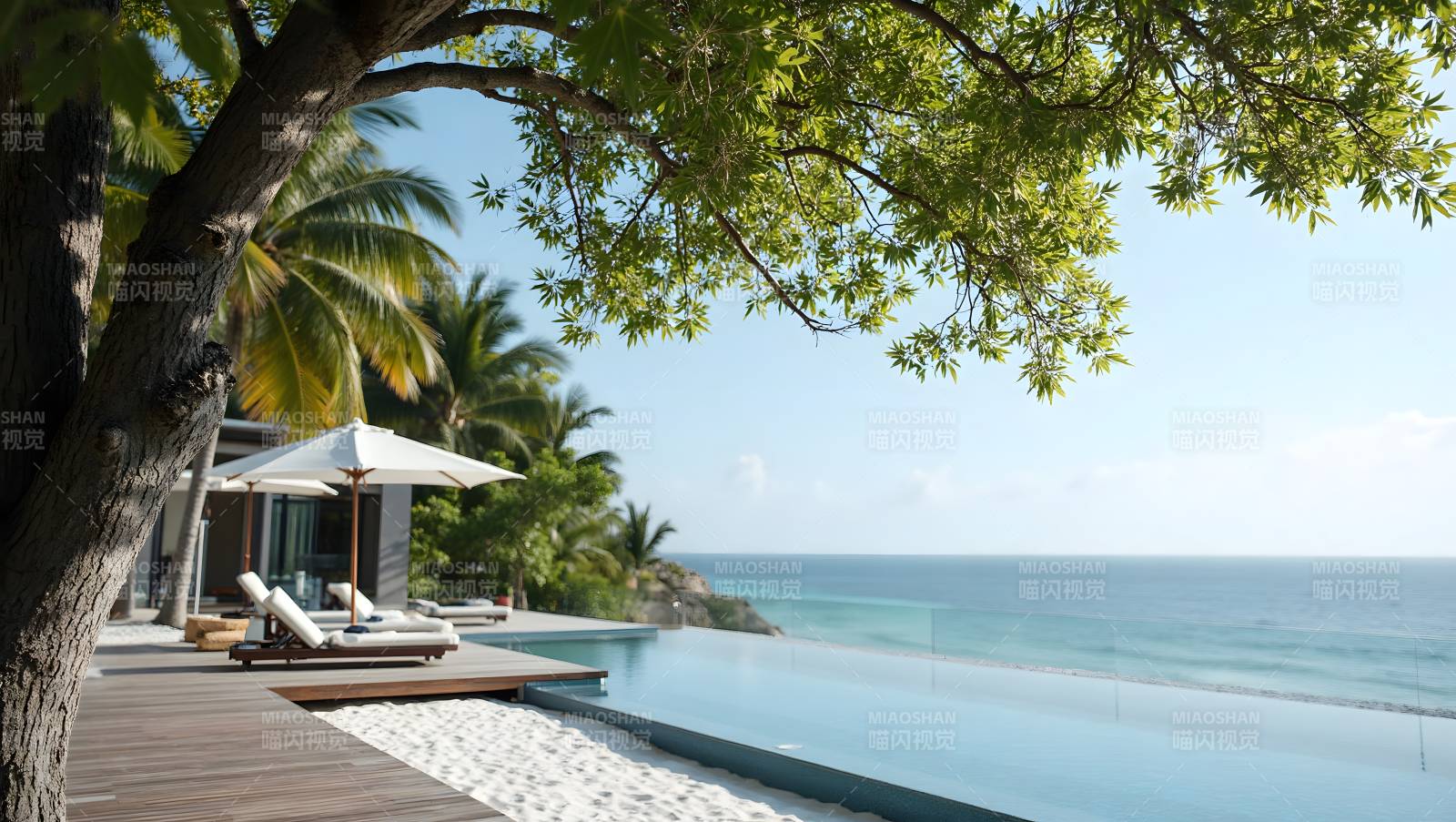 海边泳池度假胜地图片