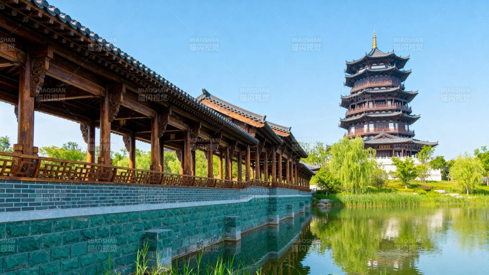 古塔映水长廊图片