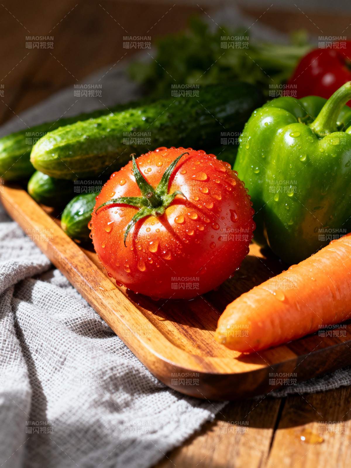 新鲜蔬菜拼盘图片