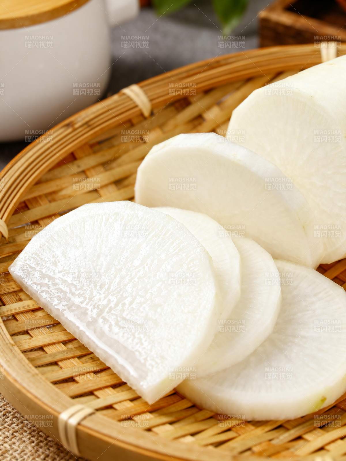 白萝卜切片图片