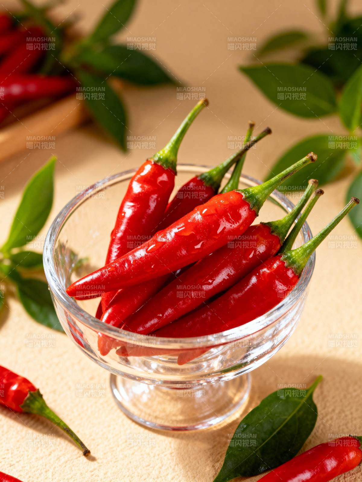 红辣椒鲜亮诱人图片