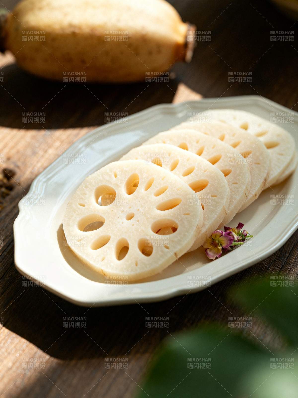 莲藕切片摆盘图片