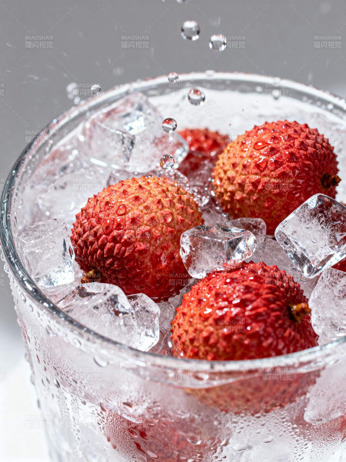 冰镇荔枝清凉一夏图片