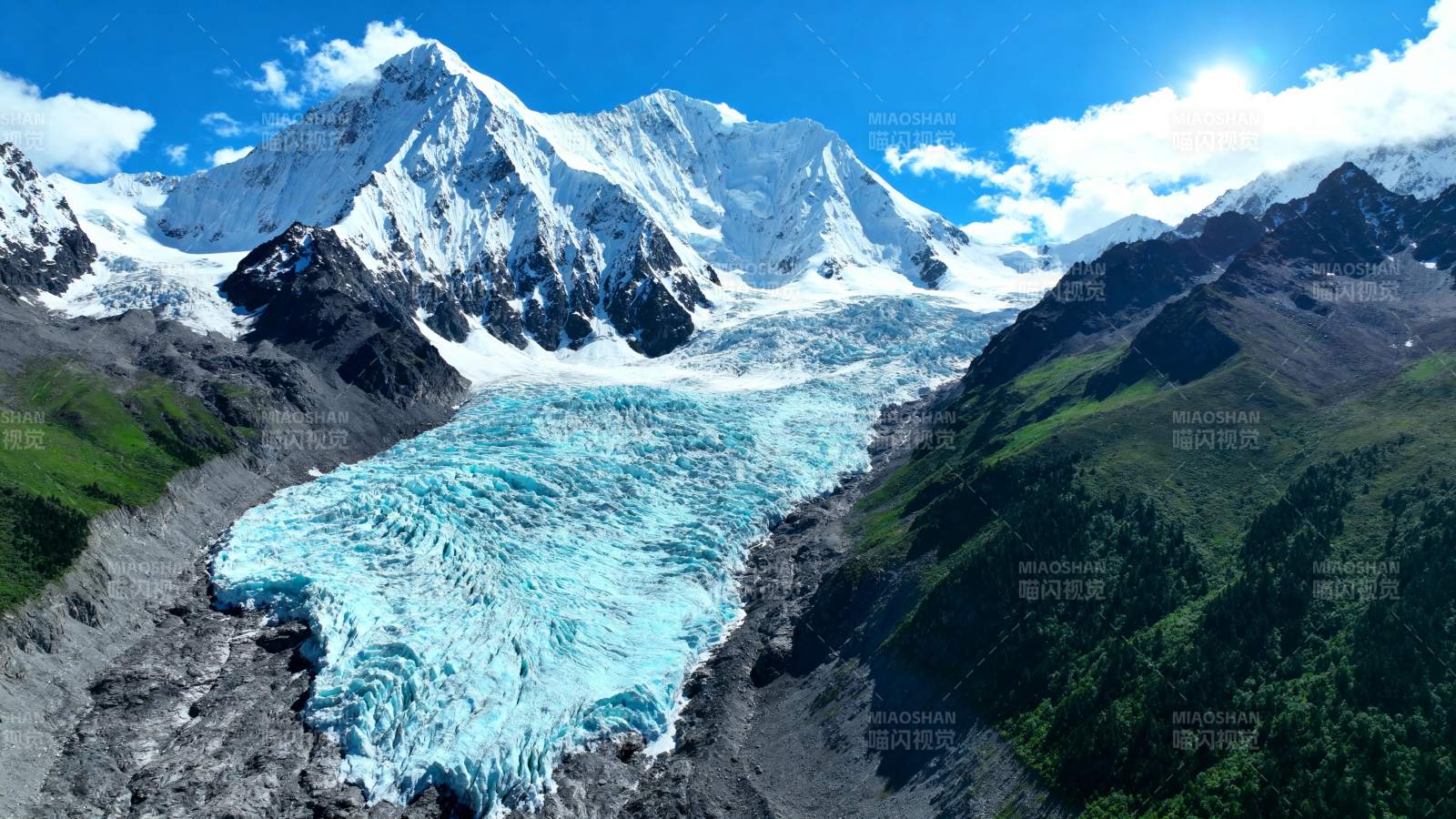 雪山冰川美景图片