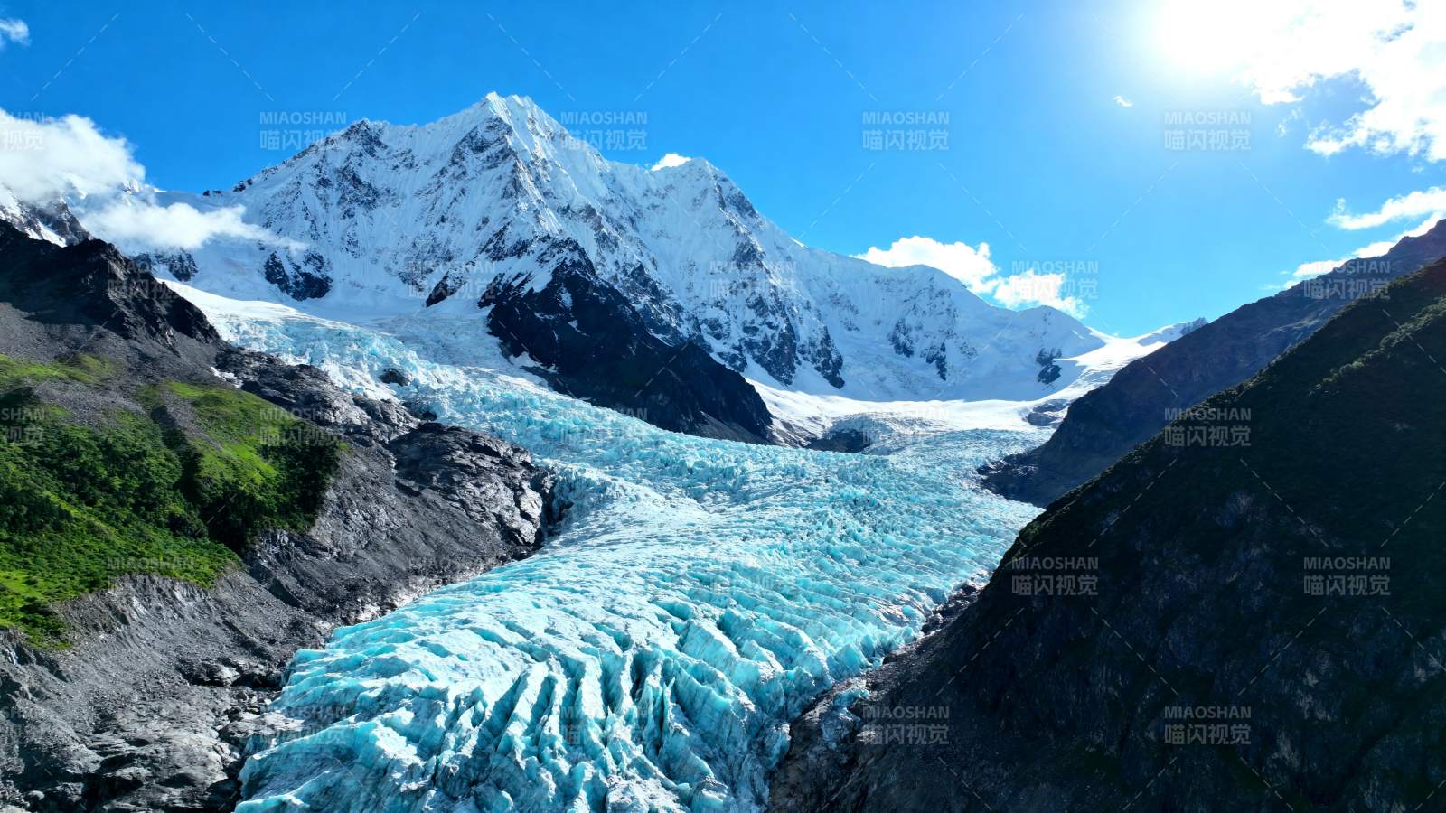 雪山冰川美景图片