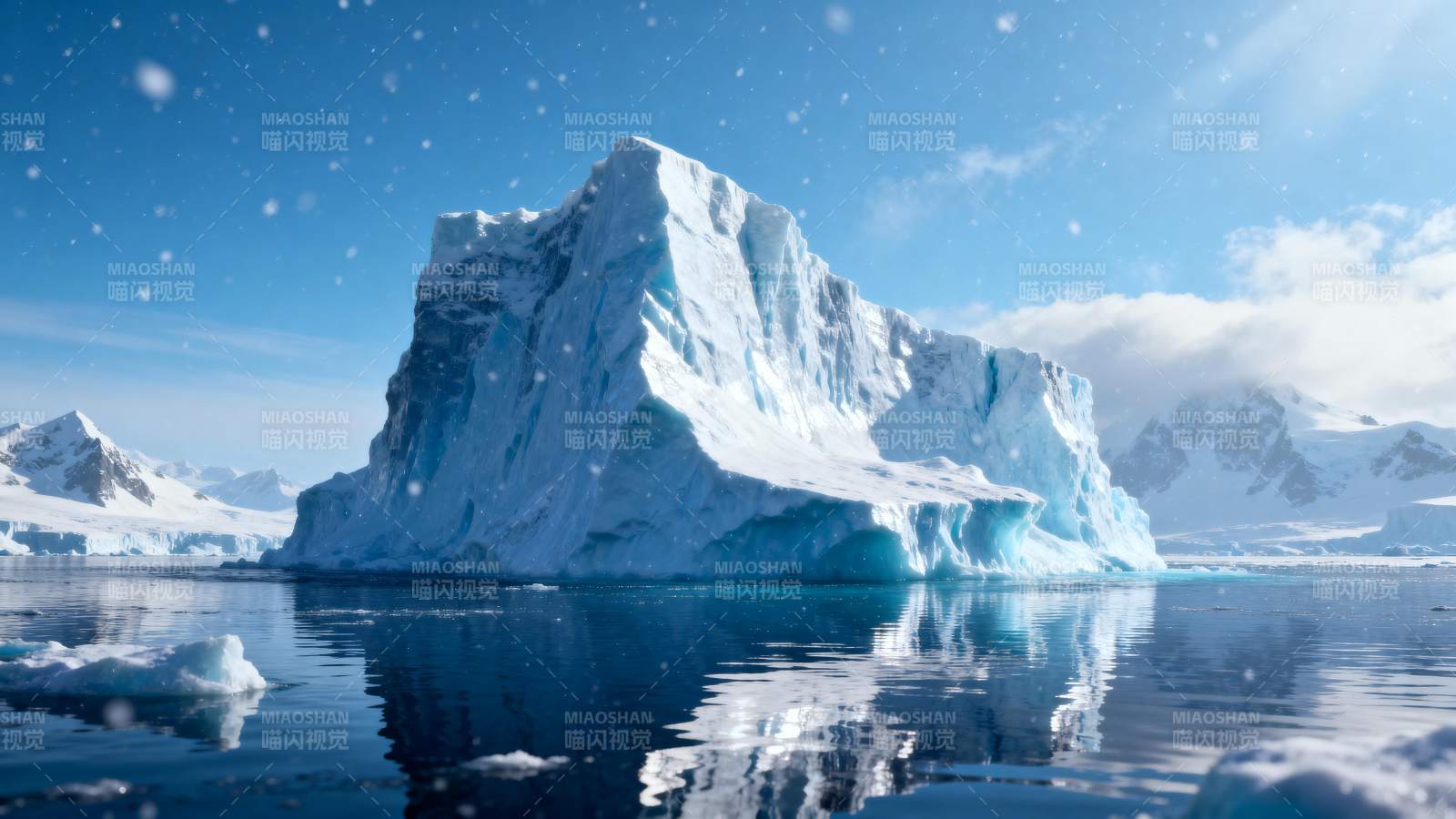 冰山映水天图片