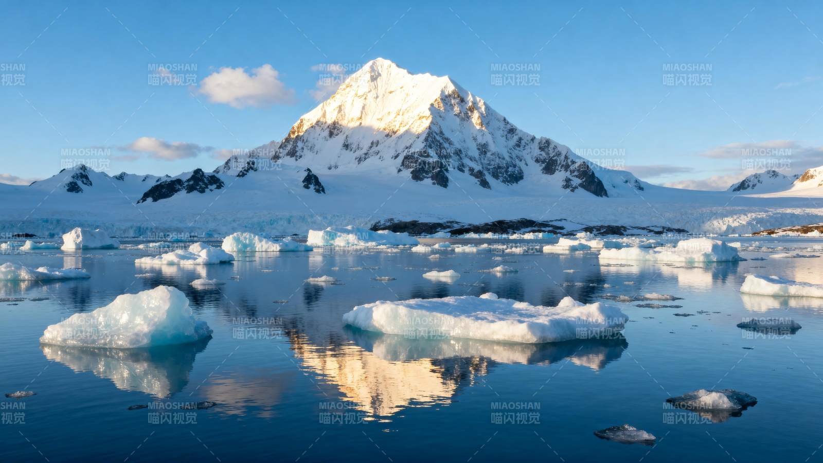 冰山倒影 雪山静谧图片