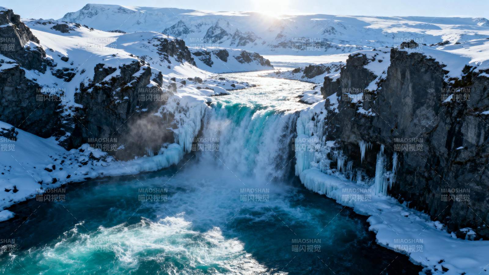 冰川瀑布奇景图片