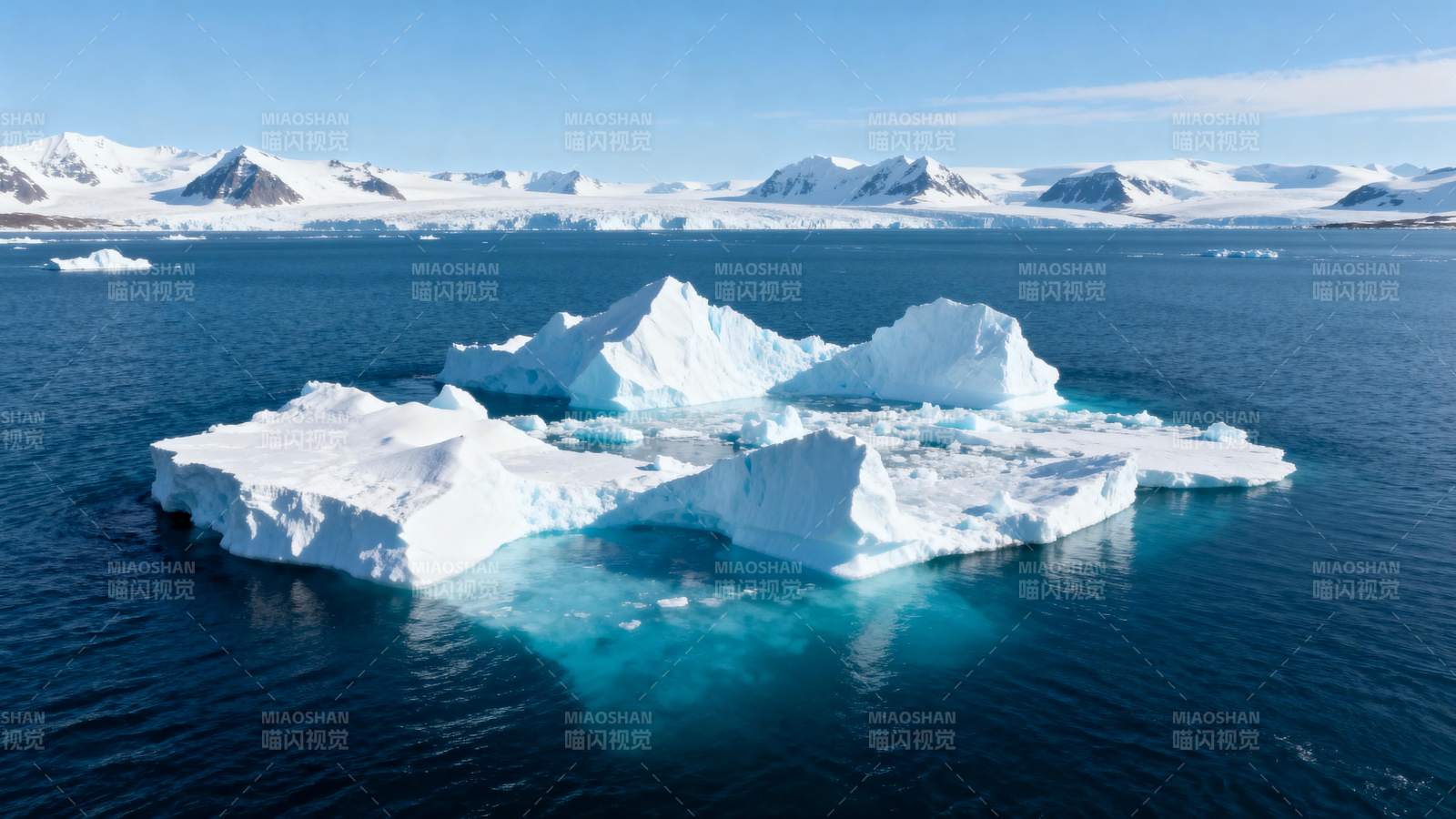 极地冰山奇景图片