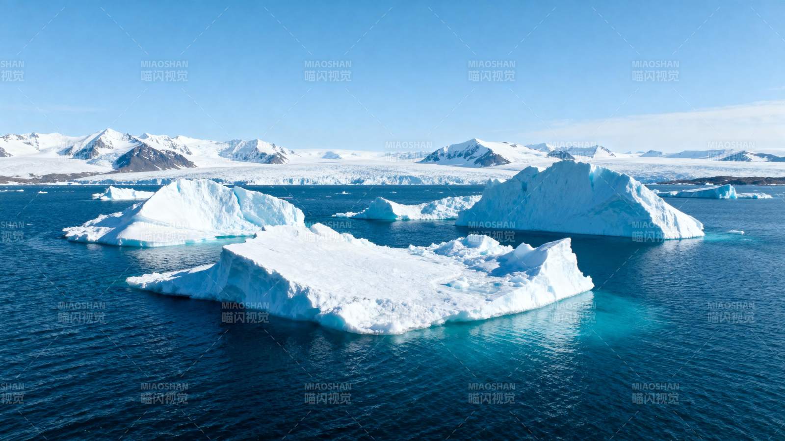冰川浮海 雪山映天图片