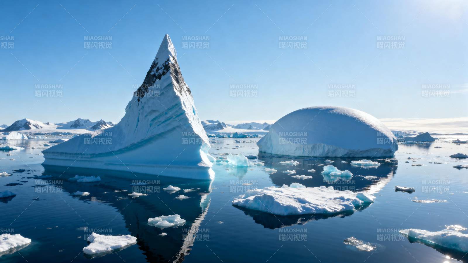 冰山倒影 静谧极地图片