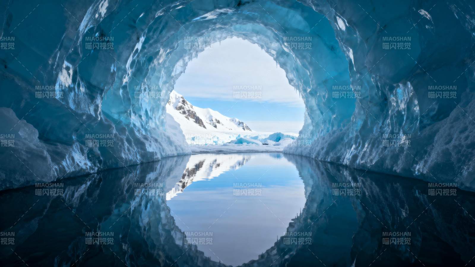 冰洞奇观图片