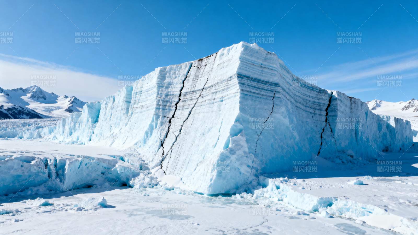 冰川裂痕图片