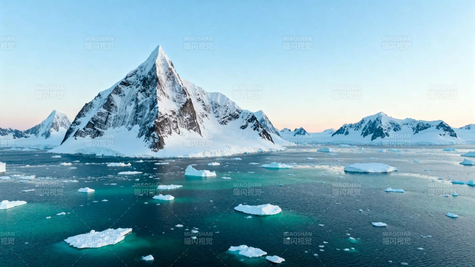 冰山奇景图片