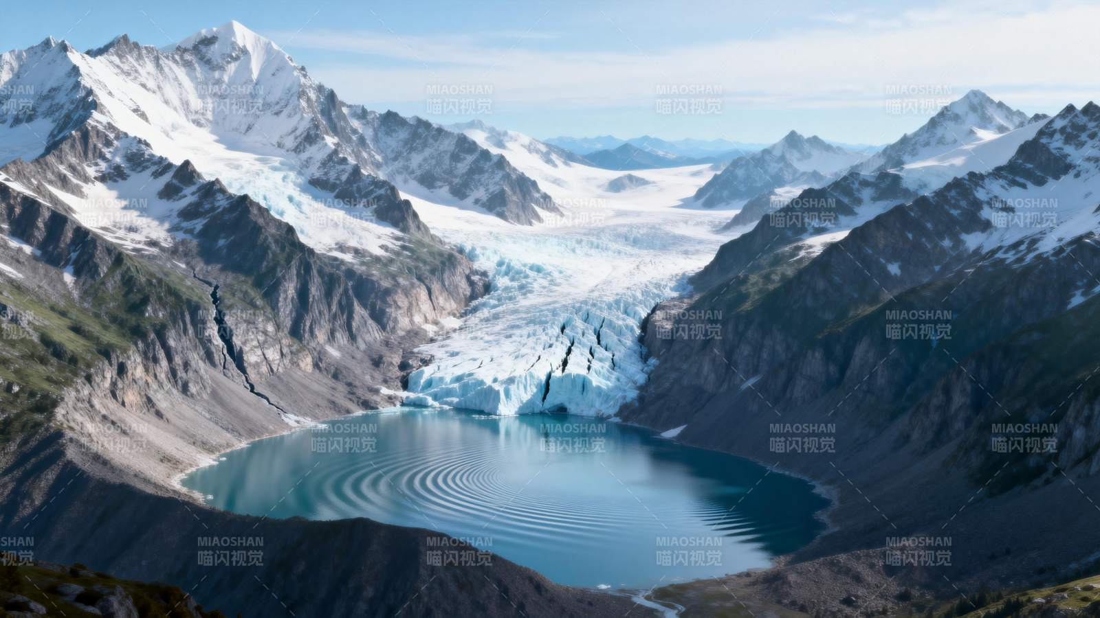 雪山冰川湖景图片
