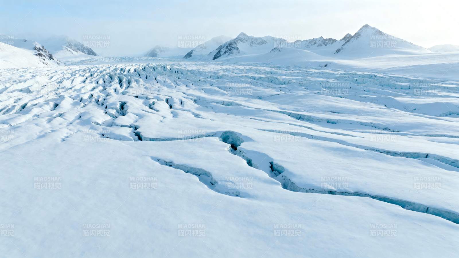 冰川雪原风光图片