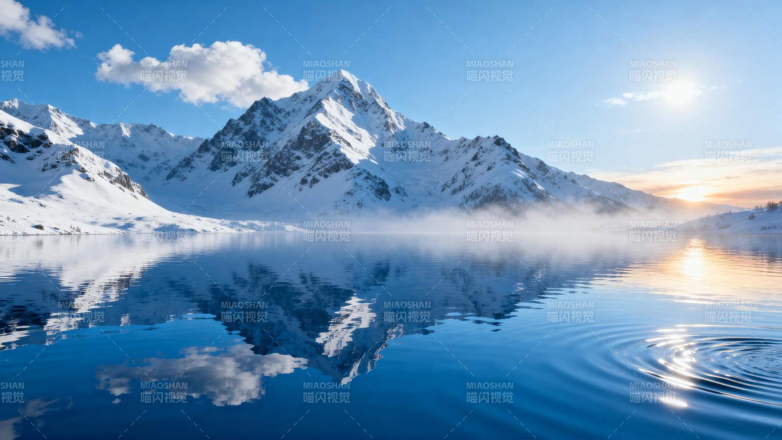 雪山倒影湖光图片