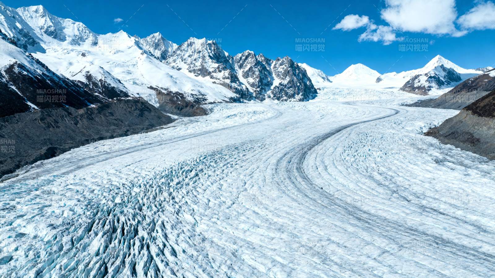 雪山冰川风光图片