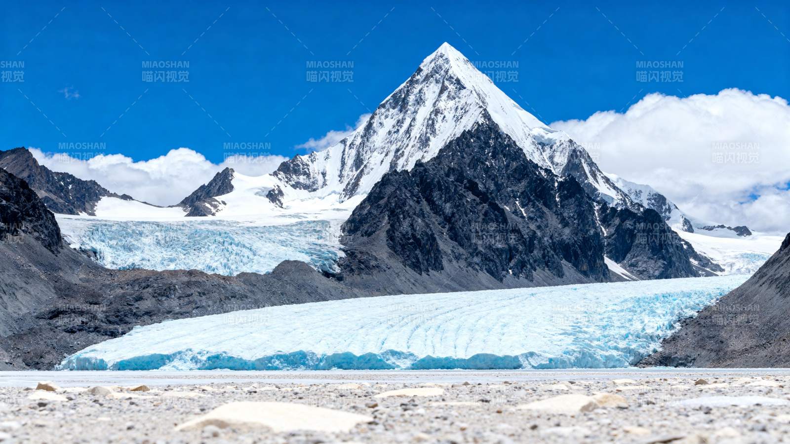 雪山冰川壮丽景色图片