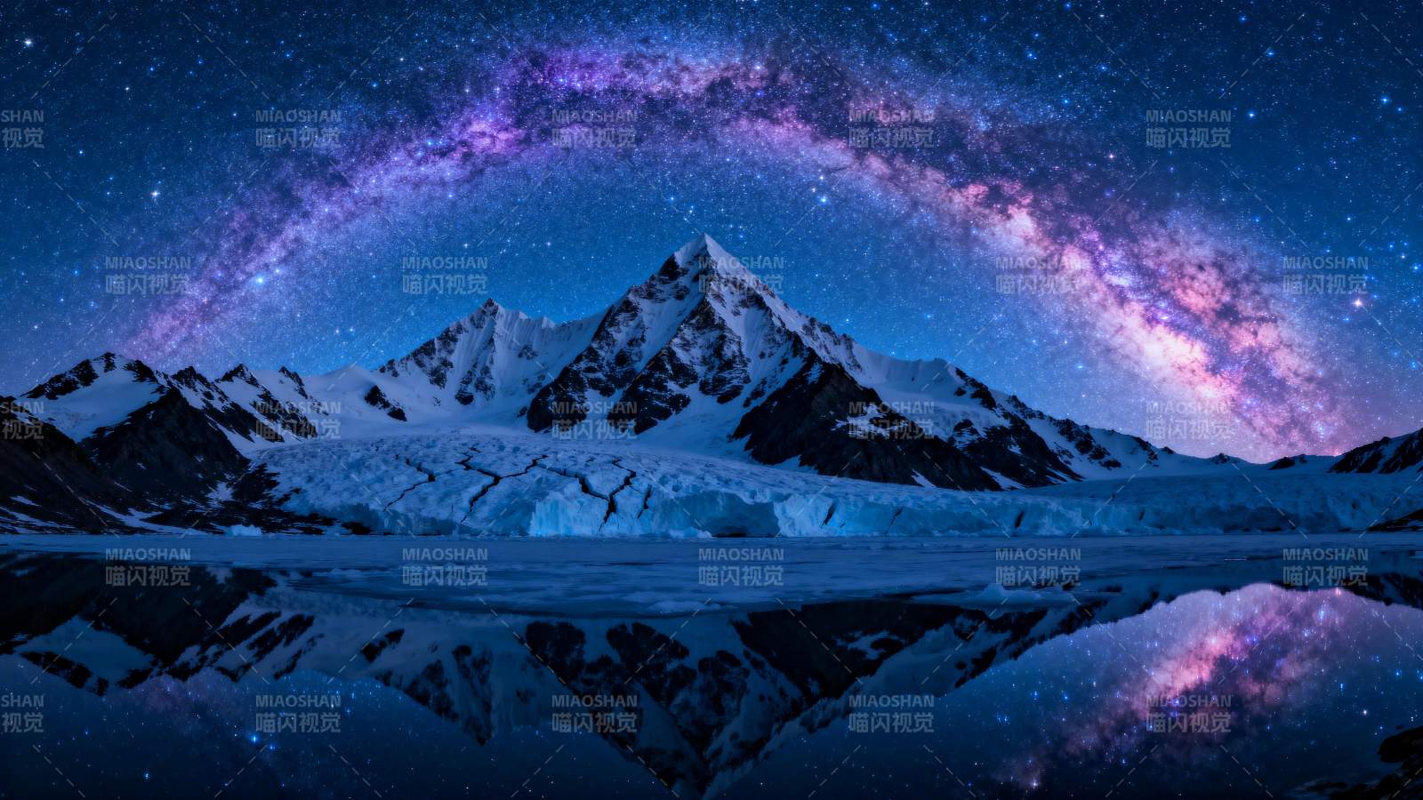 星河映雪峰图片