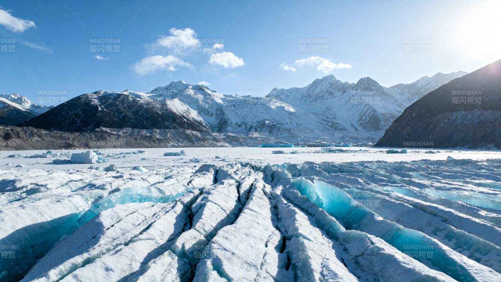 冰川裂谷美景图片