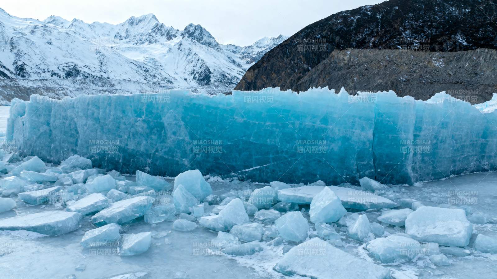 冰川奇景图片